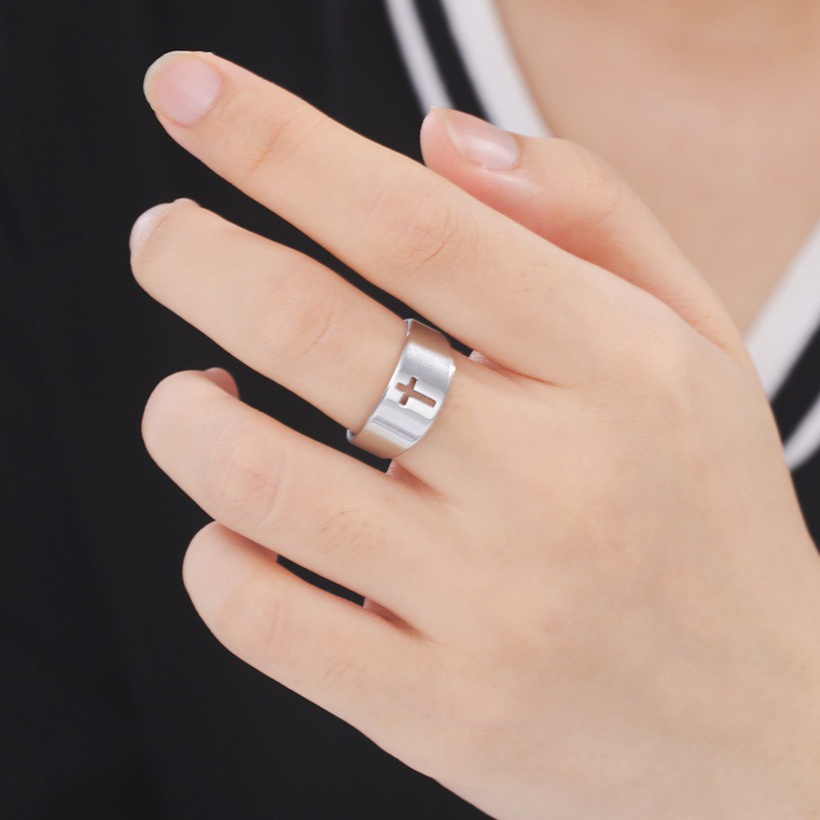 Women's Stainless Steel Prayer Ring with Cross Cutout